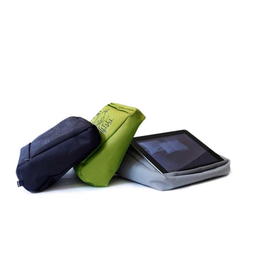 Tabletpillow Hitech for iPad / tablet PC Silver / Black. Polyester, silicone