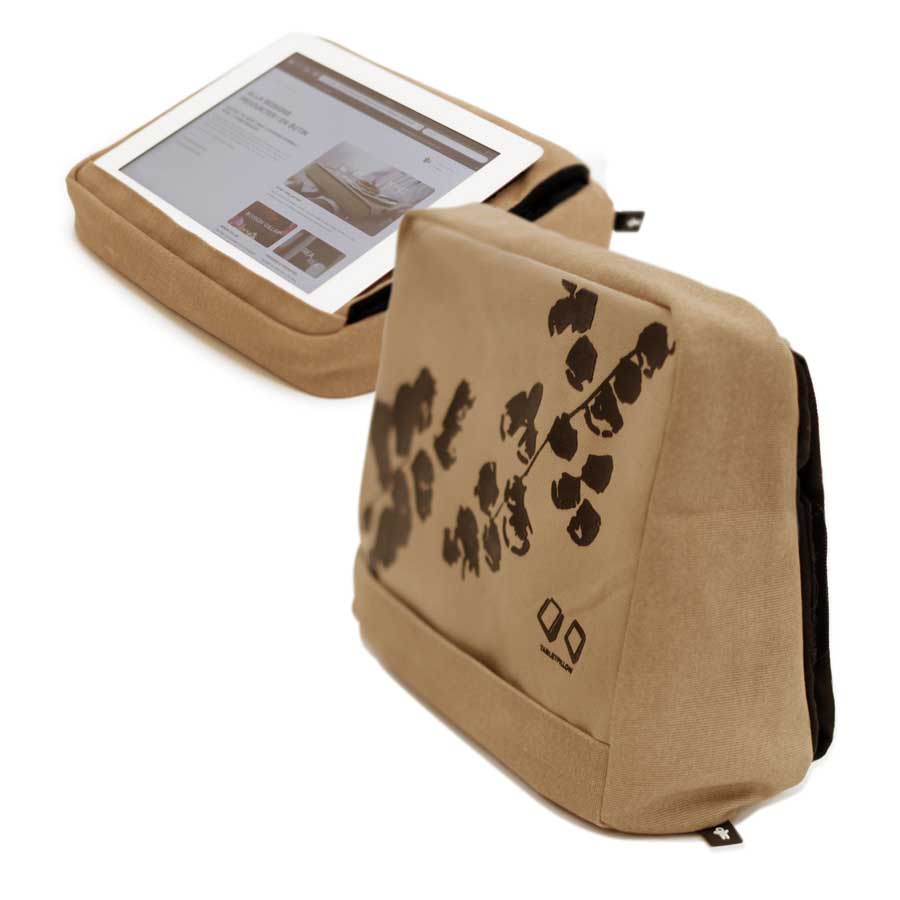 Tabletpillow 2 with inner pocket for iPad/tablet PC- Khaki Brown/ Black. 27x9,5x22 cm. Cotton, silicone