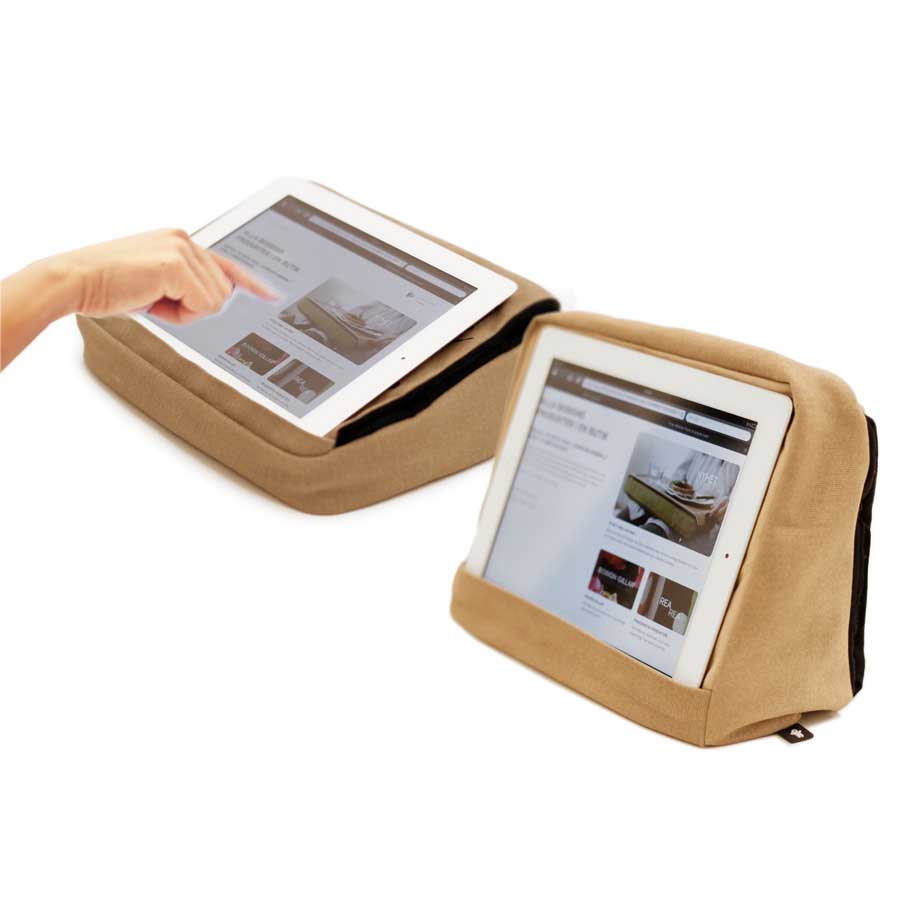 Tabletpillow 2 for iPad / tablet PC. One inner pocket Khaki brown/ Black. Cotton, silicone