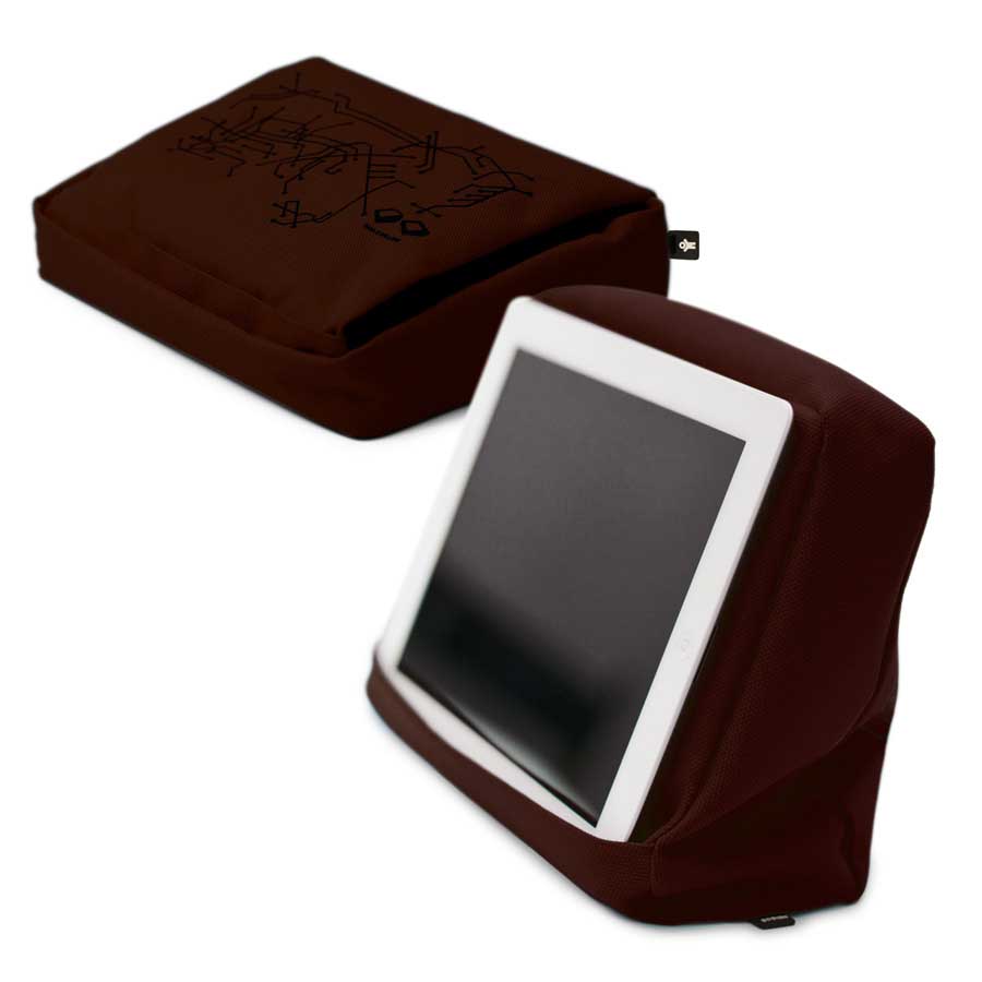 Tabletpillow Hitech 2 with inner pocket for iPad/tablet PC - Dark Brown/Black. 27x9,5x22 cm. Polyester, silicone