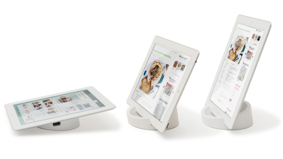 Kitchen Tablet Stand. Cookbook stand for iPad/tablet PC - White. ø11,4 cm, 4,5 cm high. Silicone - 2