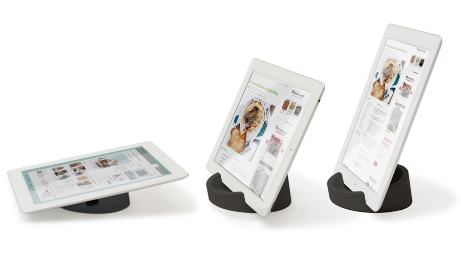 Kitchen Tablet Stand. Cookbook stand for iPad/tablet PC - Black. ø11,4 cm, 4,5 cm high. Silicone - 2