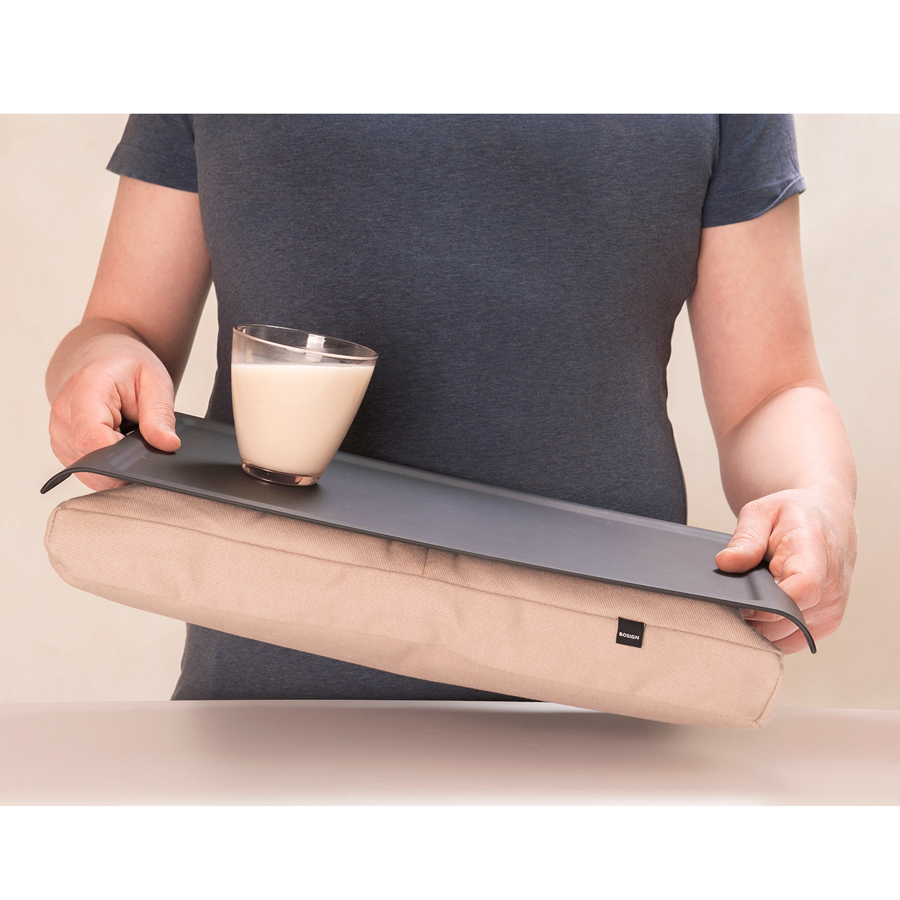 Mini Laptray Anti-Slip
Black tray. Natural cushion. Matte non-slip surface
