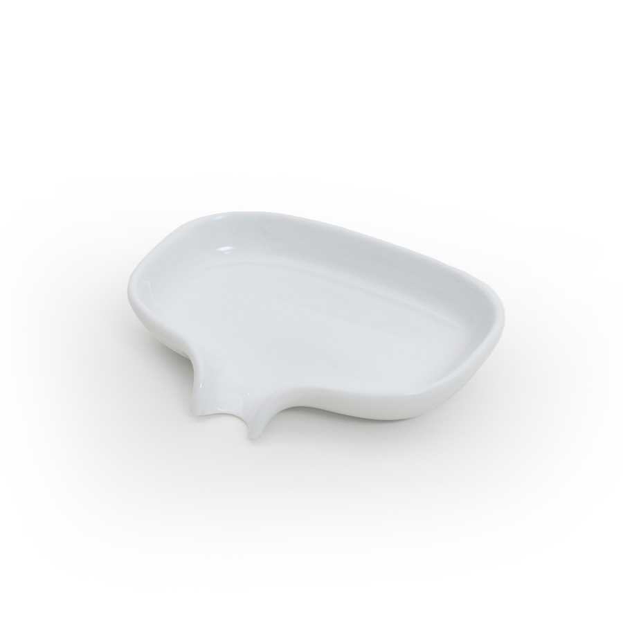 Porcelain Soap Saver Dish with Draining Spout - White. 13,5x10,5x2,5 cm. Porcelain